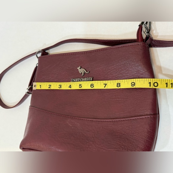 Jingpindaishu Burgundy Leather Crossbody Purse Multi-Compartment Slightly Used - Picture 8 of 11